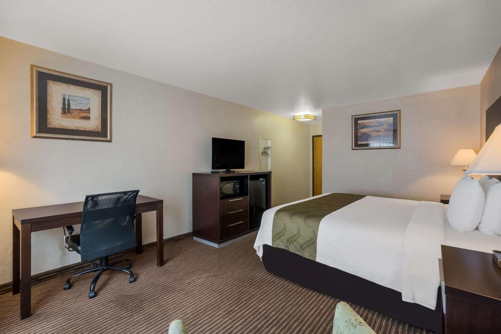 Quality Inn Richfield I-70 Bagian luar foto