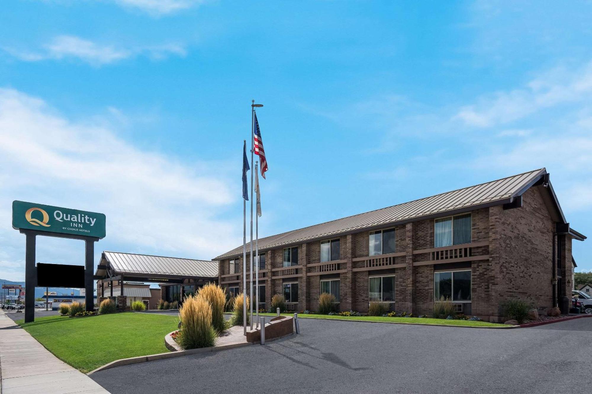 Quality Inn Richfield I-70 Bagian luar foto