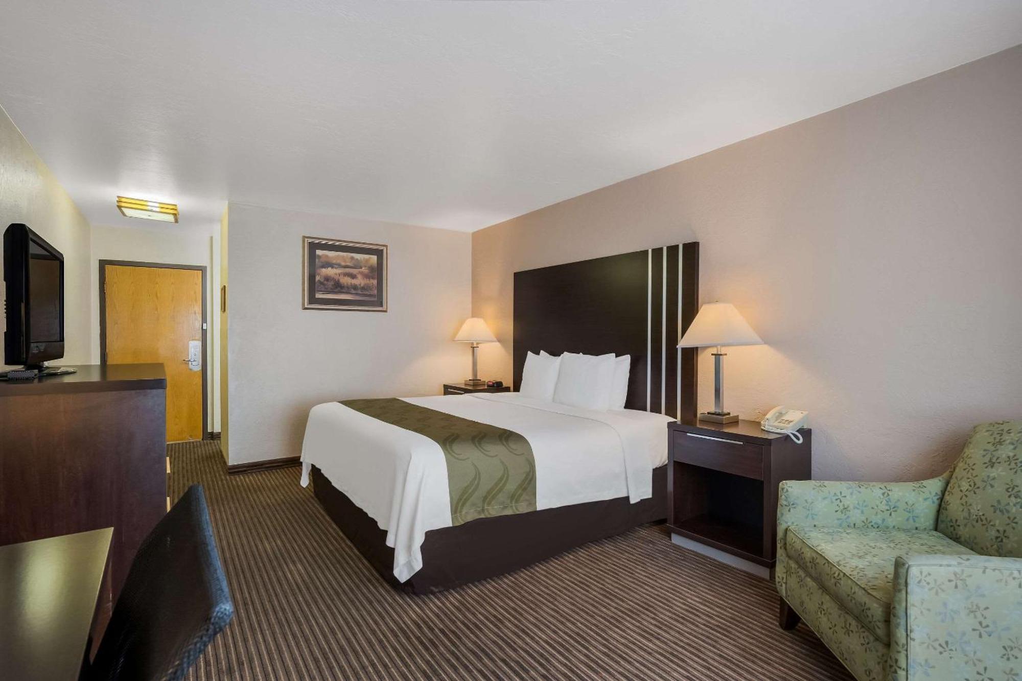 Quality Inn Richfield I-70 Bagian luar foto